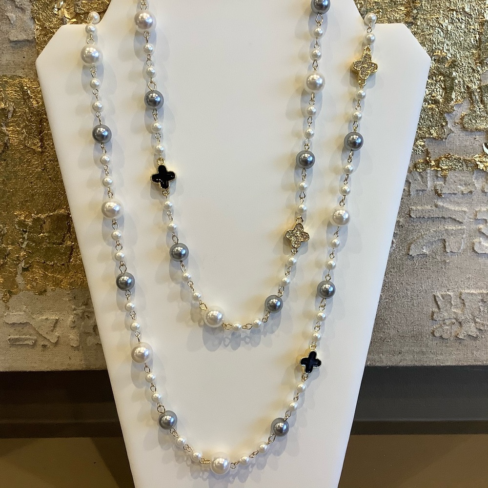 Quatrefoil Necklace